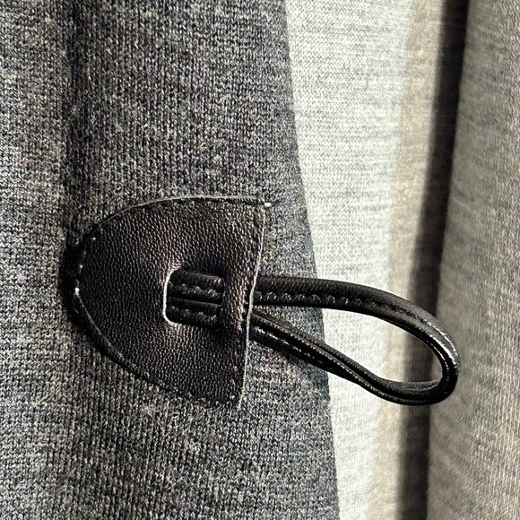 Ellen Tracy Hooded Cardigan Sz Large Gray Merino Wool Blend Sweater Toggle (D) - Picture 5 of 8